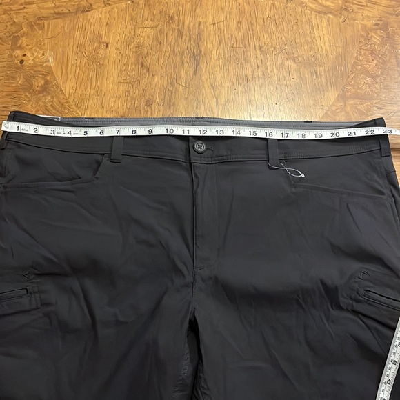 NWT Men’s Eddie Bauer size 44 Guid Pro Shorts 9” - Picture 7 of 10